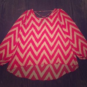 Chevron top with cinched sleeves
